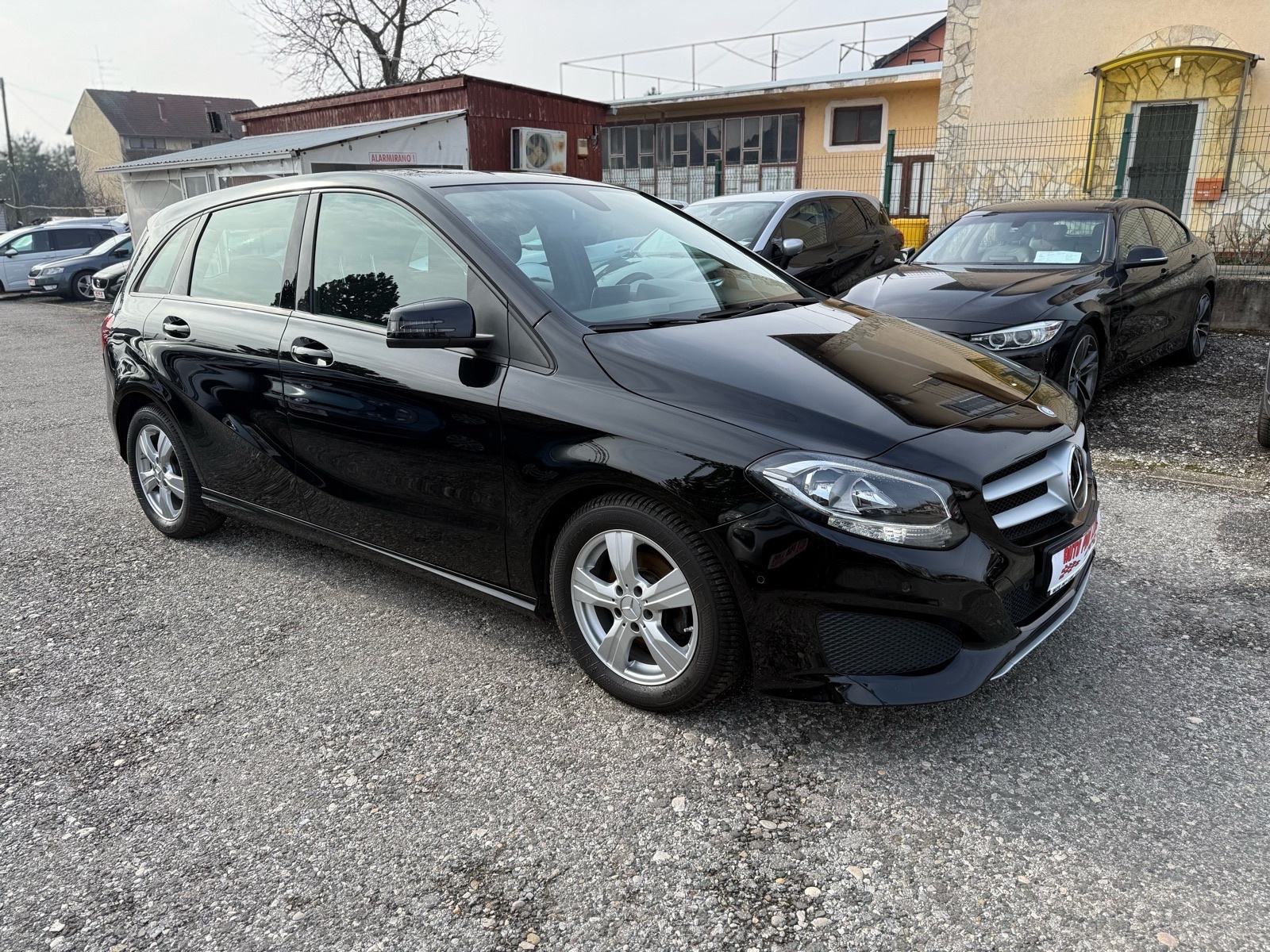 Mercedes-Benz B 180 CDI ***142.000km*** 1.Vlasnik, 2015.godina, fotografija 5