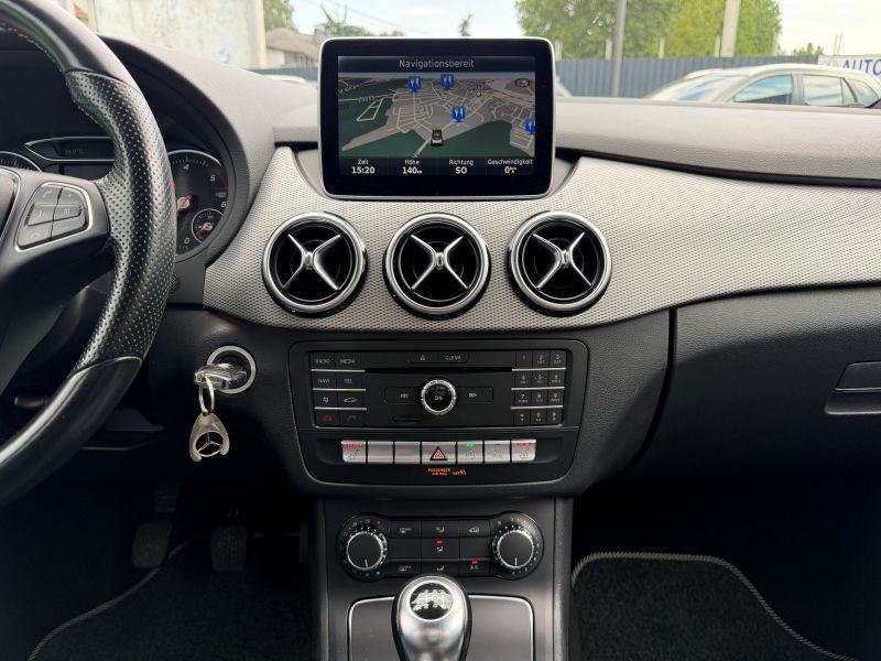 Mercedes-Benz B 180 d *EXCLUSIVE EDITON*LED SVJETLA*P.D.C*FULL, fotografija 15