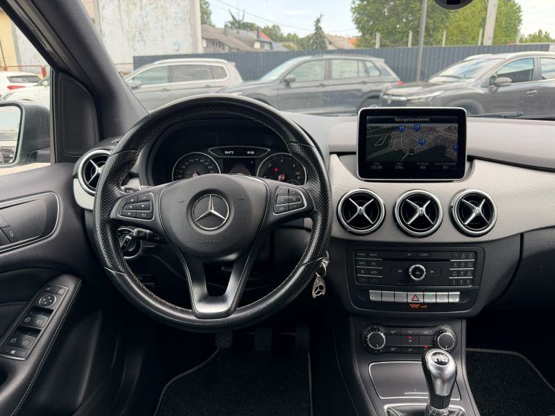 Mercedes-Benz B 180 d *EXCLUSIVE EDITON*LED SVJETLA*P.D.C*FULL, fotografija 14