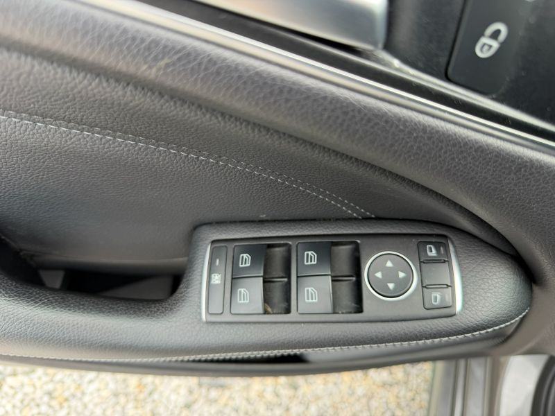 Mercedes-Benz B 180 d *EXCLUSIVE EDITON*LED SVJETLA*P.D.C*FULL, fotografija 18