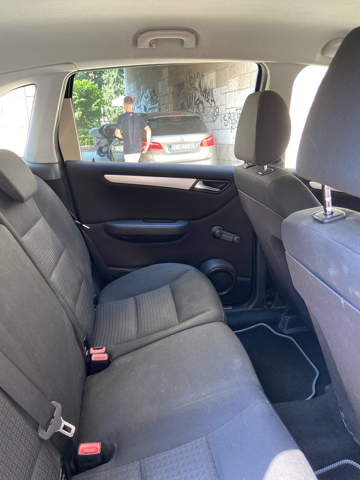 Mercedes-Benz B-klasa 150, fotografija 8