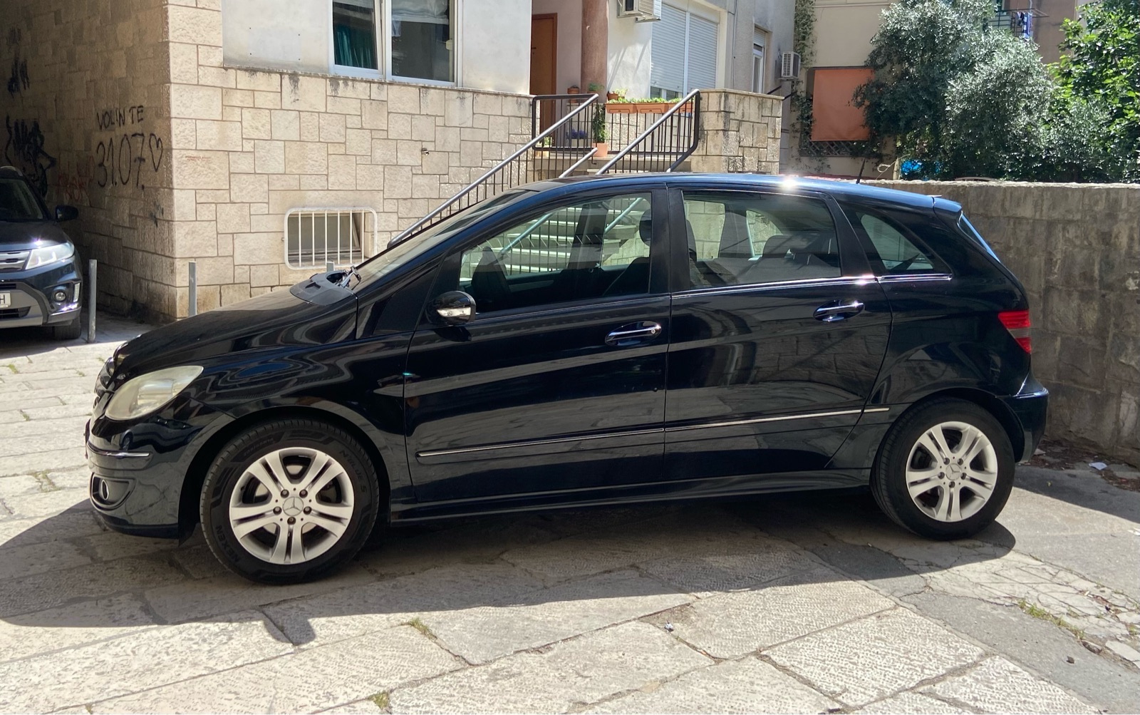 Mercedes-Benz B-klasa 150, fotografija 13