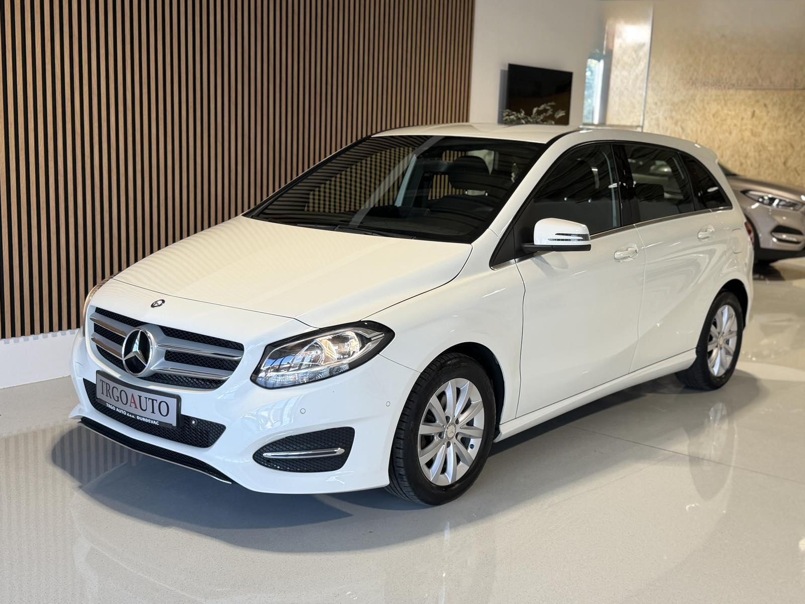 Mercedes-Benz B-klasa 160 CDI *NAVI - PDC - ALU 16''- 12MJ JAMSTVO*, fotografija 5