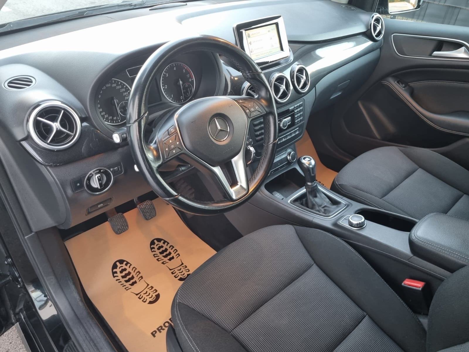 Mercedes-Benz B-klasa 160 CDI *PDC - NAVI - 12 MJ JAMSTVO*, fotografija 10