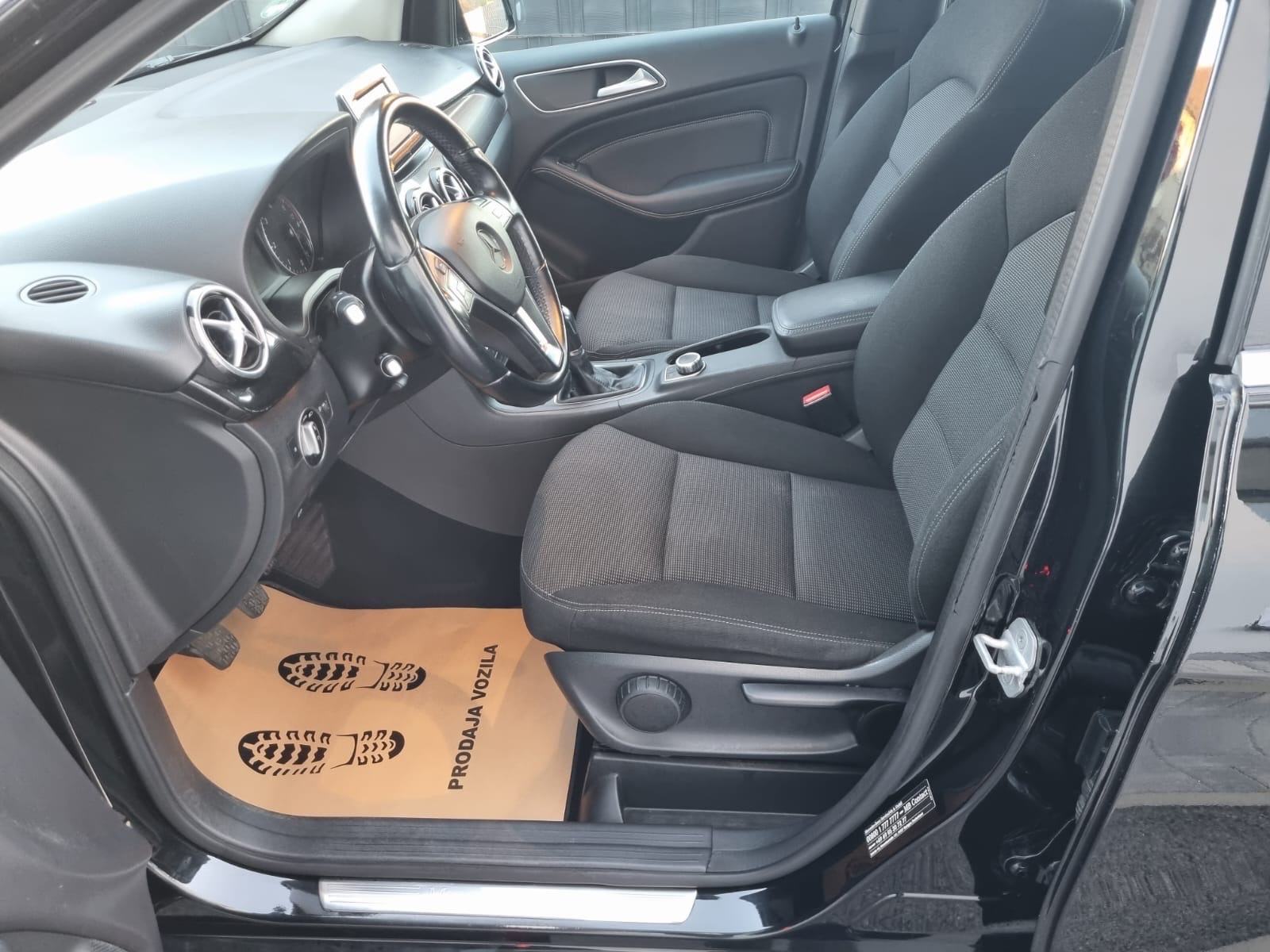 Mercedes-Benz B-klasa 160 CDI *PDC - NAVI - 12 MJ JAMSTVO*, fotografija 11