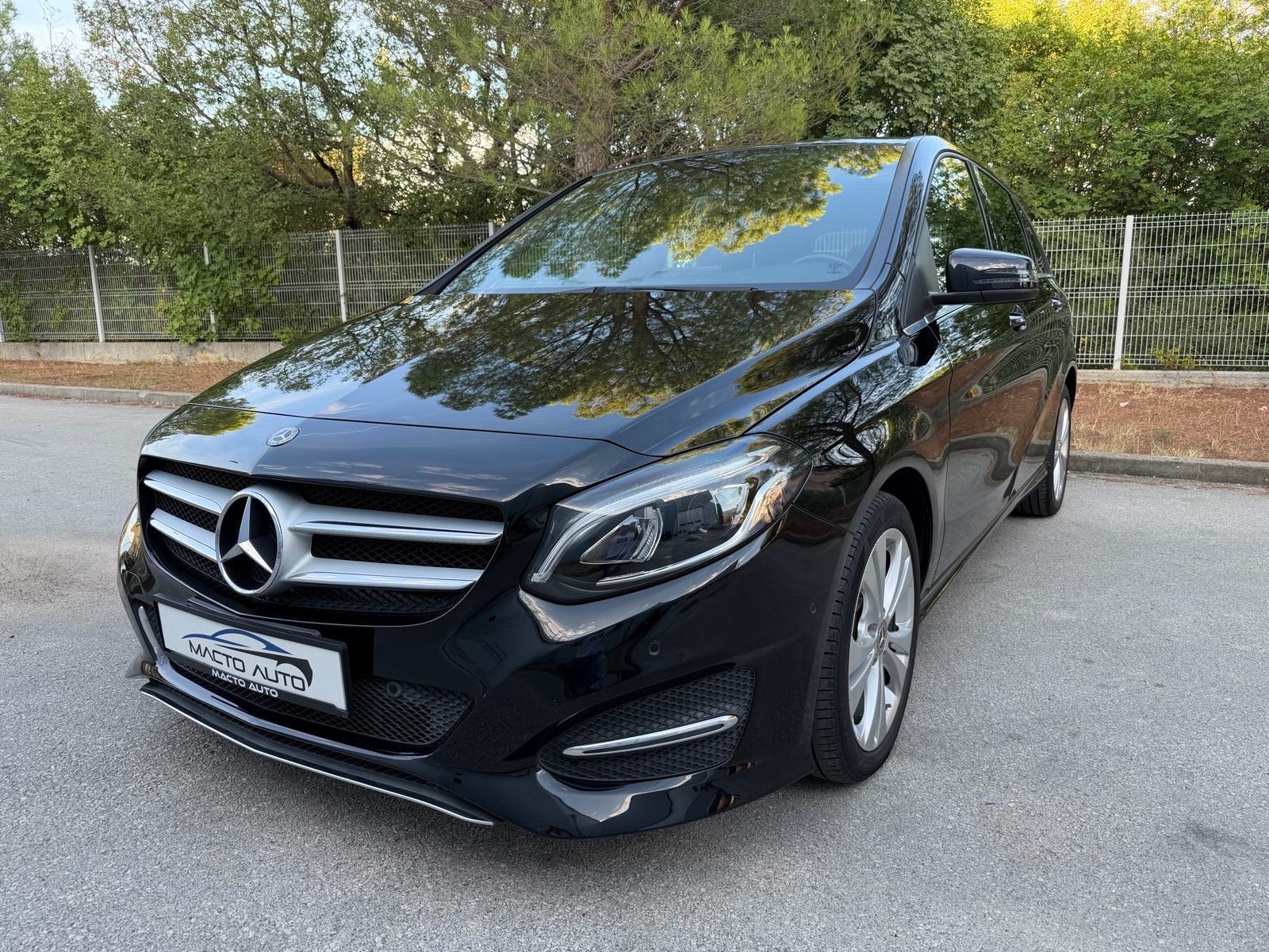 Mercedes-Benz B-klasa 180 automatik, fotografija 1
