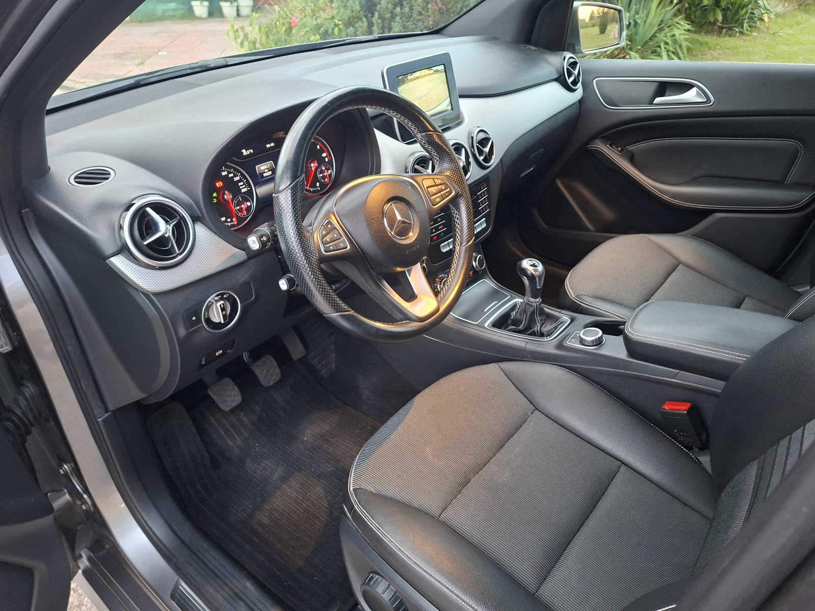 Mercedes-Benz B-klasa 180 cdi,98000km,kupljen nov u HR,moguča zamjena, fotografija 2