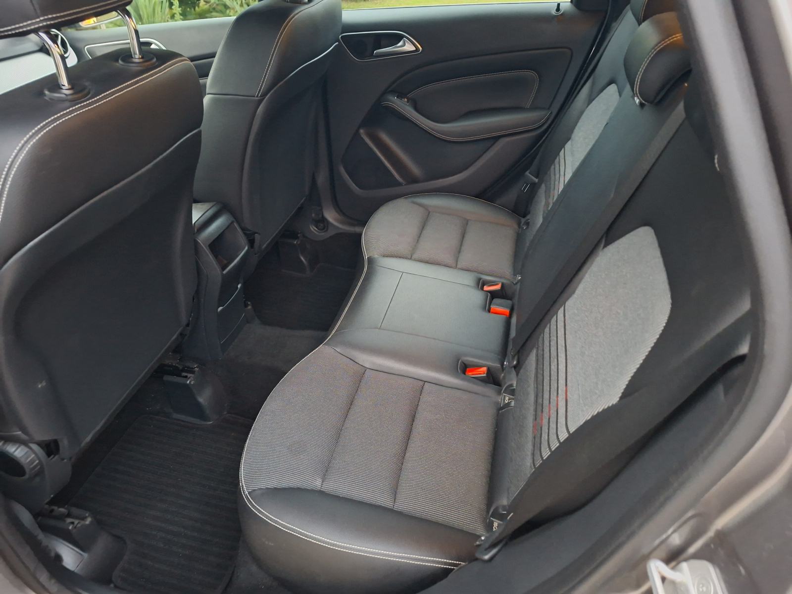 Mercedes-Benz B-klasa 180 cdi,98000km,kupljen nov u HR,moguča zamjena, fotografija 3