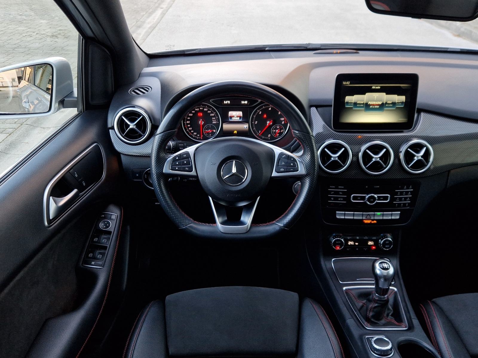 MERCEDES-BENZ B-KLASA 180 CDI AMG - *PRVI VLASNIK - SERVISNA KNJIGA**, fotografija 18