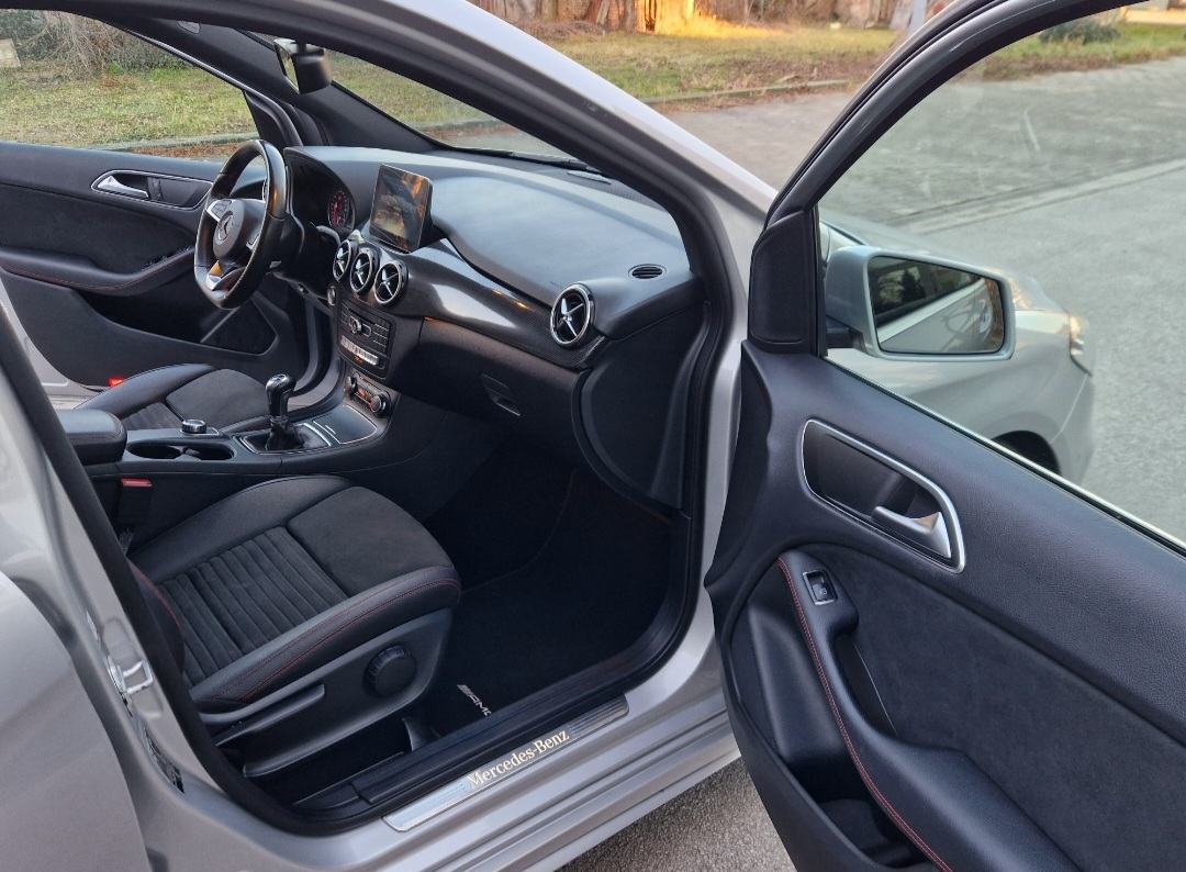 MERCEDES-BENZ B-KLASA 180 CDI AMG - *PRVI VLASNIK - SERVISNA KNJIGA**, fotografija 14