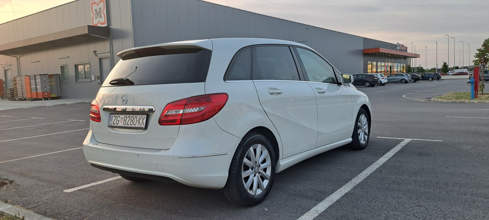 Mercedes-Benz B-klasa 180 CDI Automatik, Mercedes motor, Reg. 1 god, fotografija 7