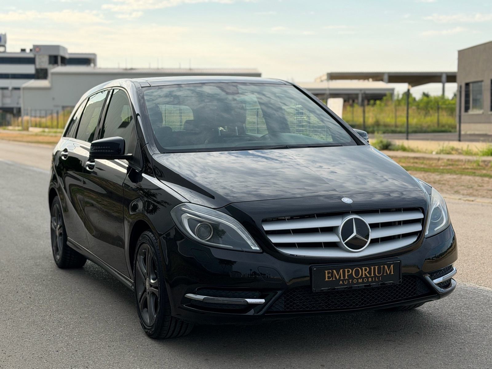 Mercedes-Benz B-klasa 180 CDI automatik panorama, pogled izvana - slika 3