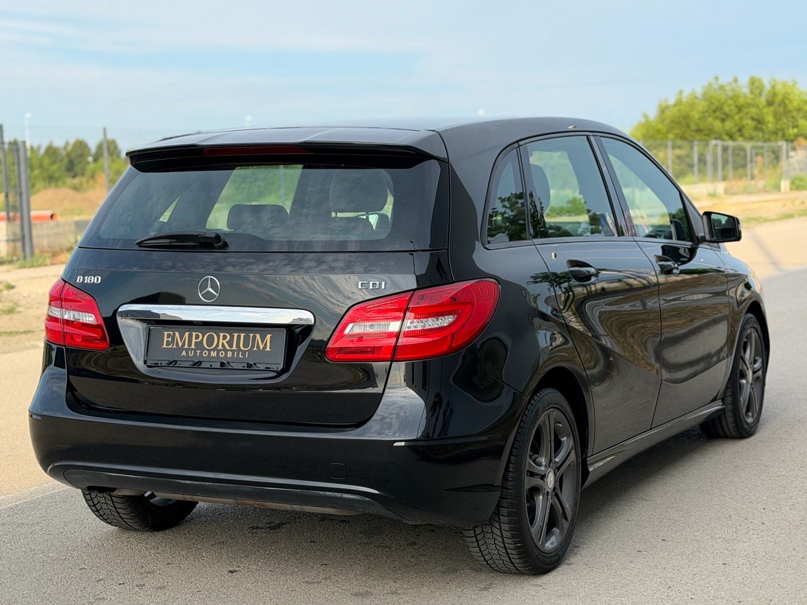 Mercedes-Benz B-klasa 180 CDI automatik panorama, pogled izvana - slika 5