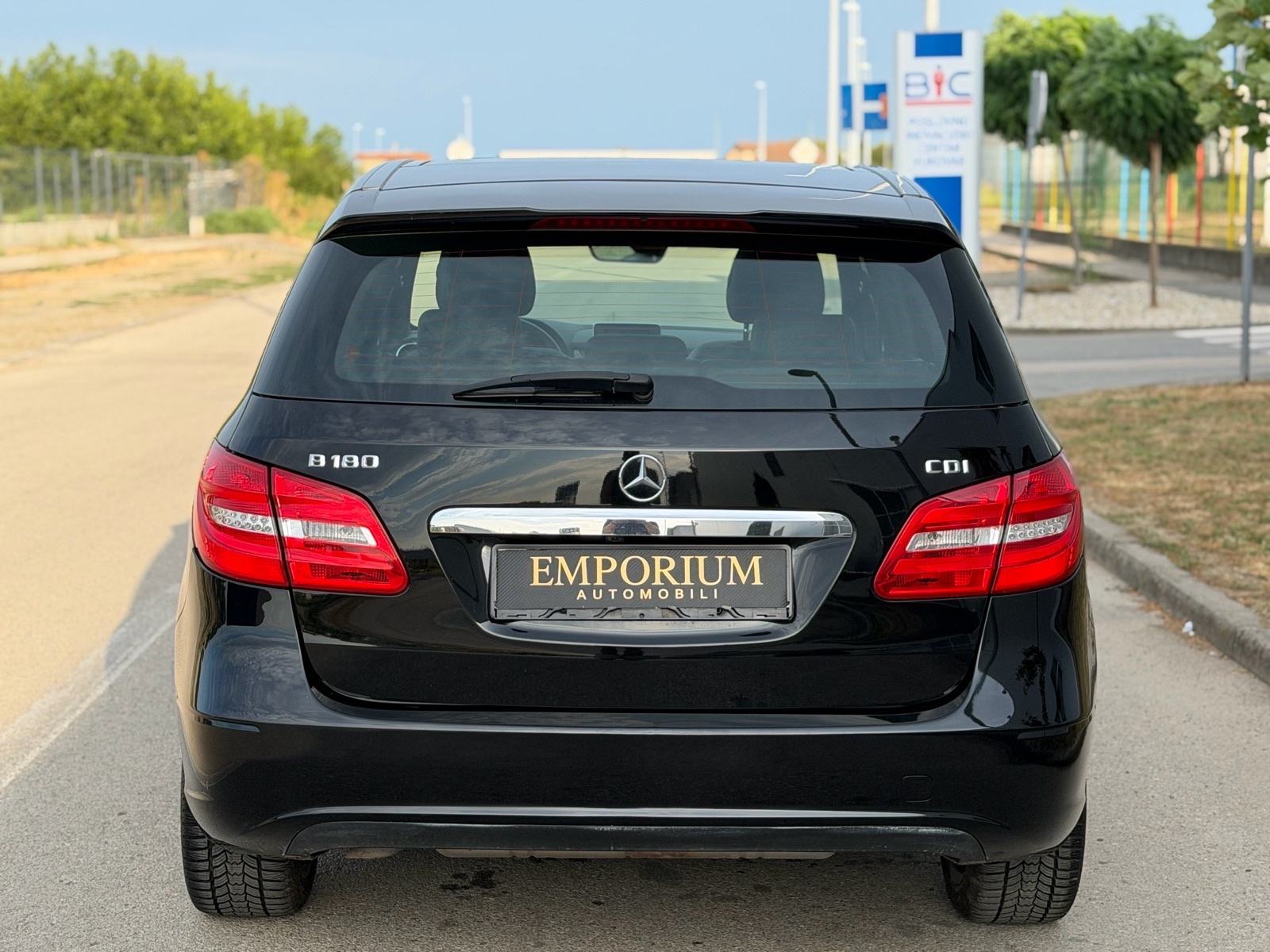 Mercedes-Benz B-klasa 180 CDI automatik panorama, fotografija 6