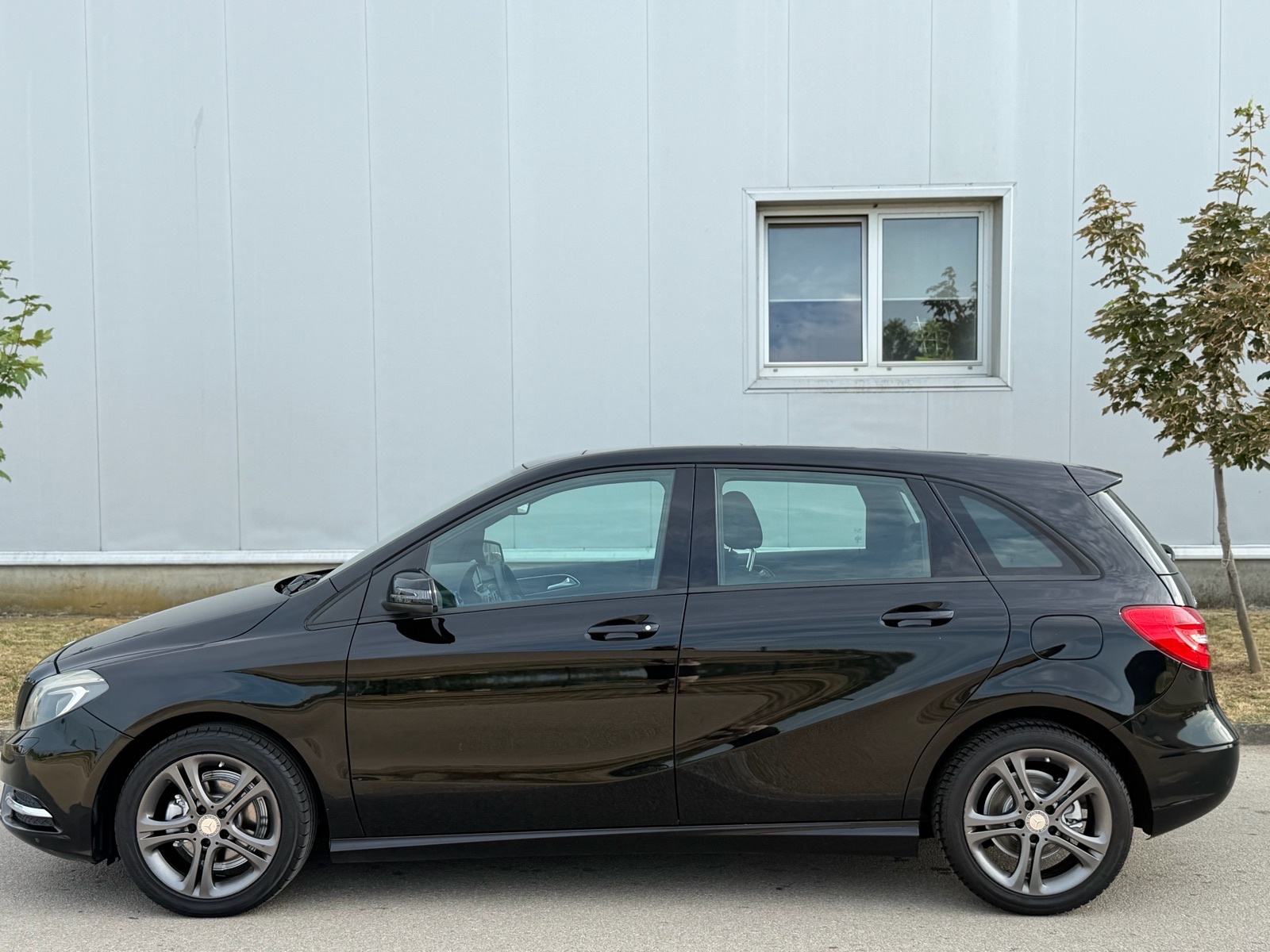 Mercedes-Benz B-klasa 180 CDI automatik panorama, fotografija 8