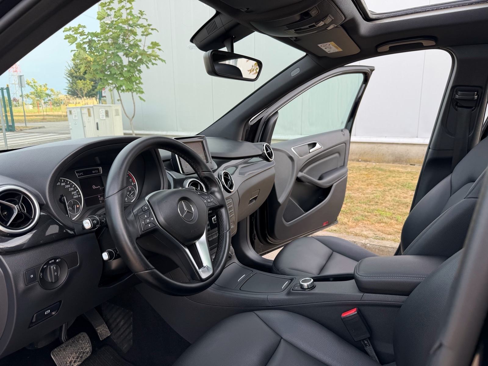 Mercedes-Benz B-klasa 180 CDI automatik panorama, fotografija 9