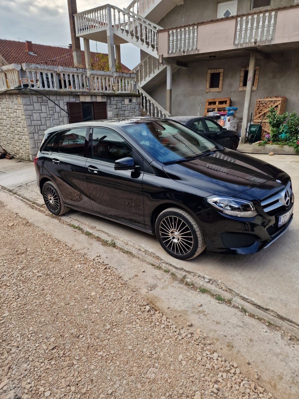 Mercedes-Benz B-klasa 220 CDI automatik, fotografija 1