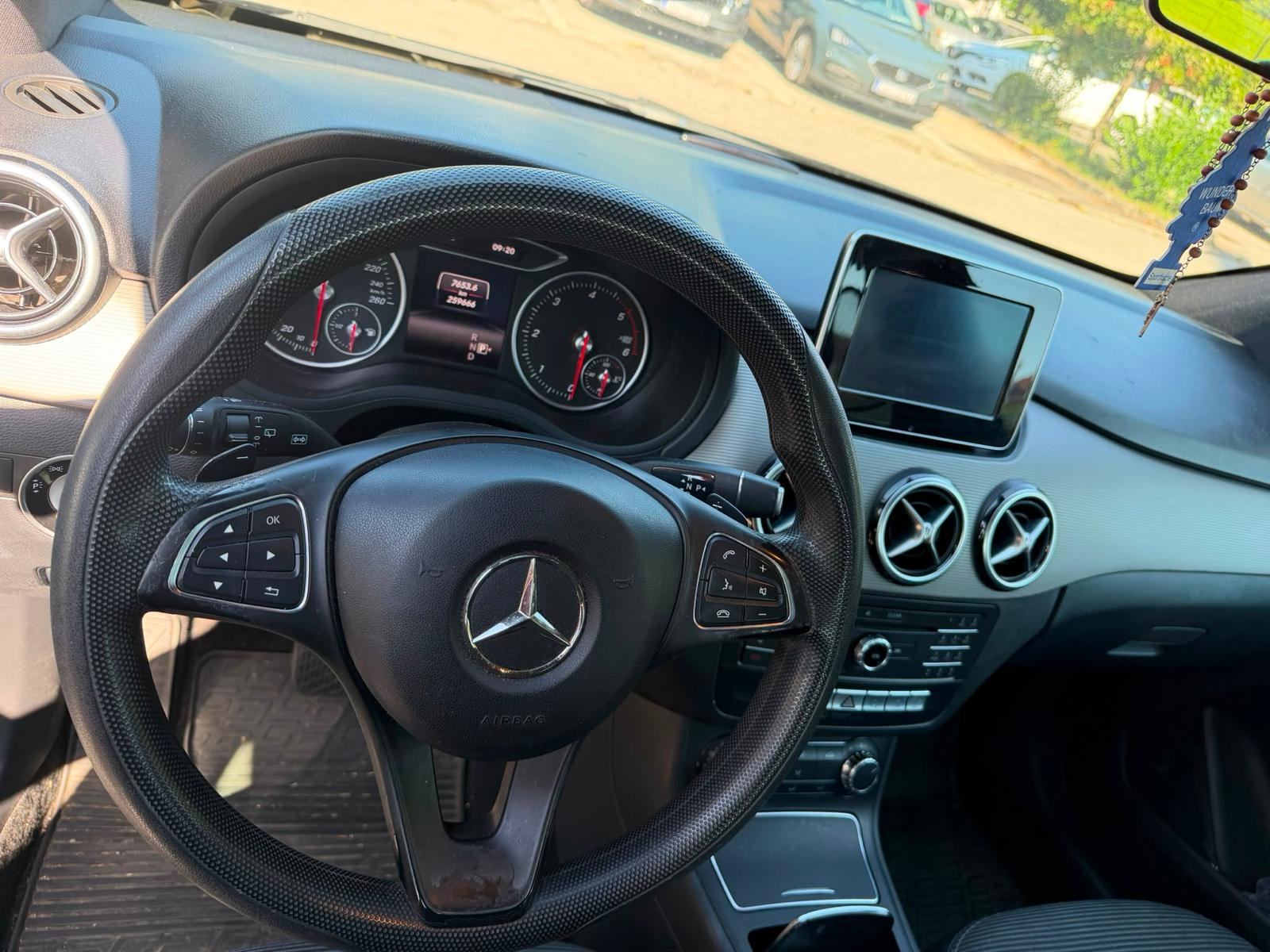 Mercedes-Benz B-klasa 200 CDI automatik, fotografija 6