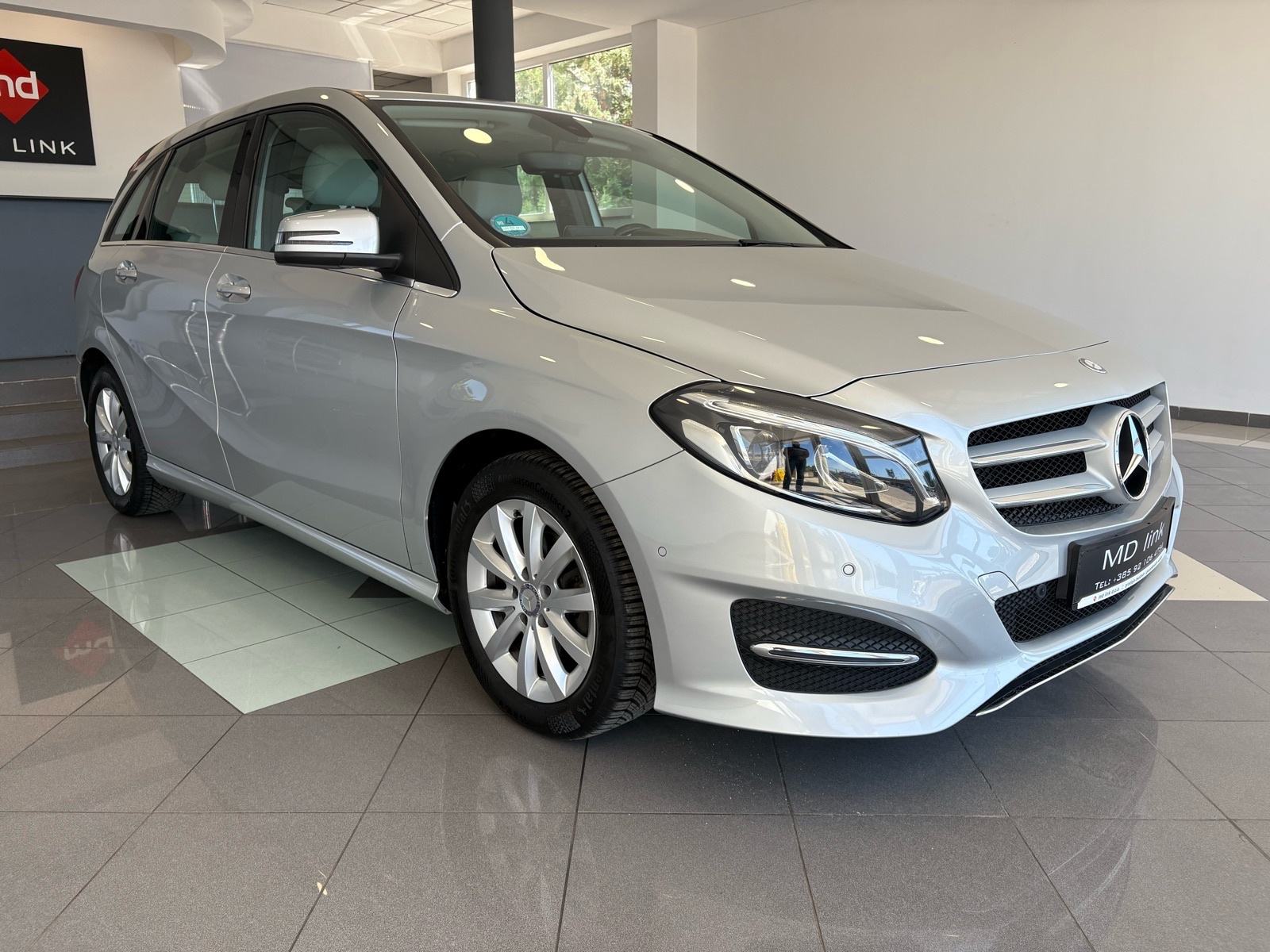 Mercedes-Benz B-klasa 180 CDI Executive, fotografija 17