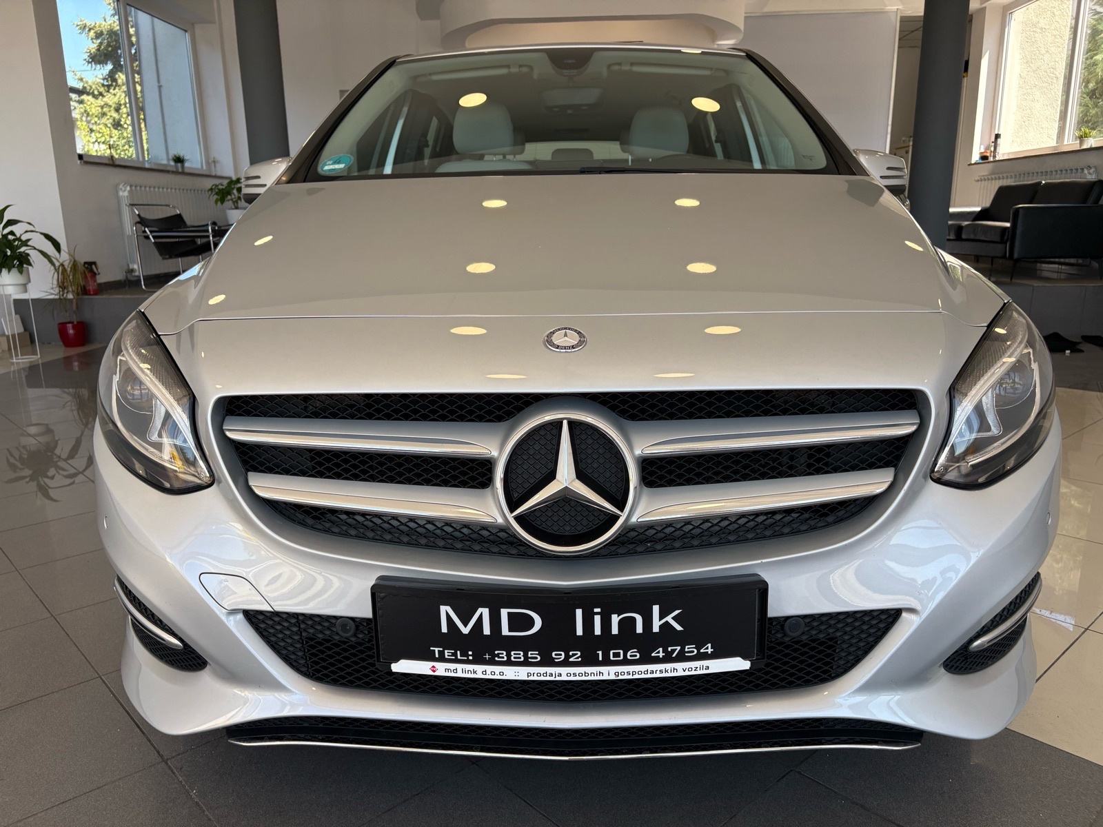 Mercedes-Benz B-klasa 180 CDI Executive, fotografija 2