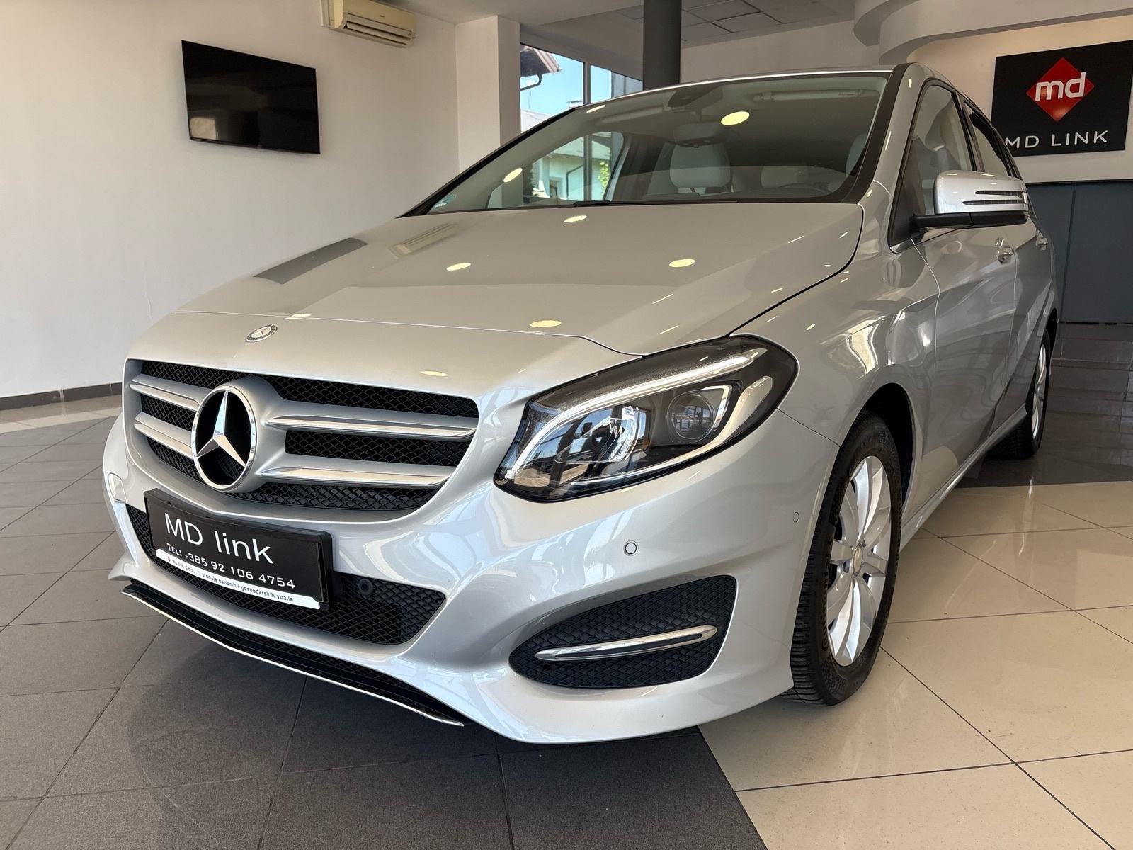 Mercedes-Benz B-klasa 180 CDI Executive, fotografija 15