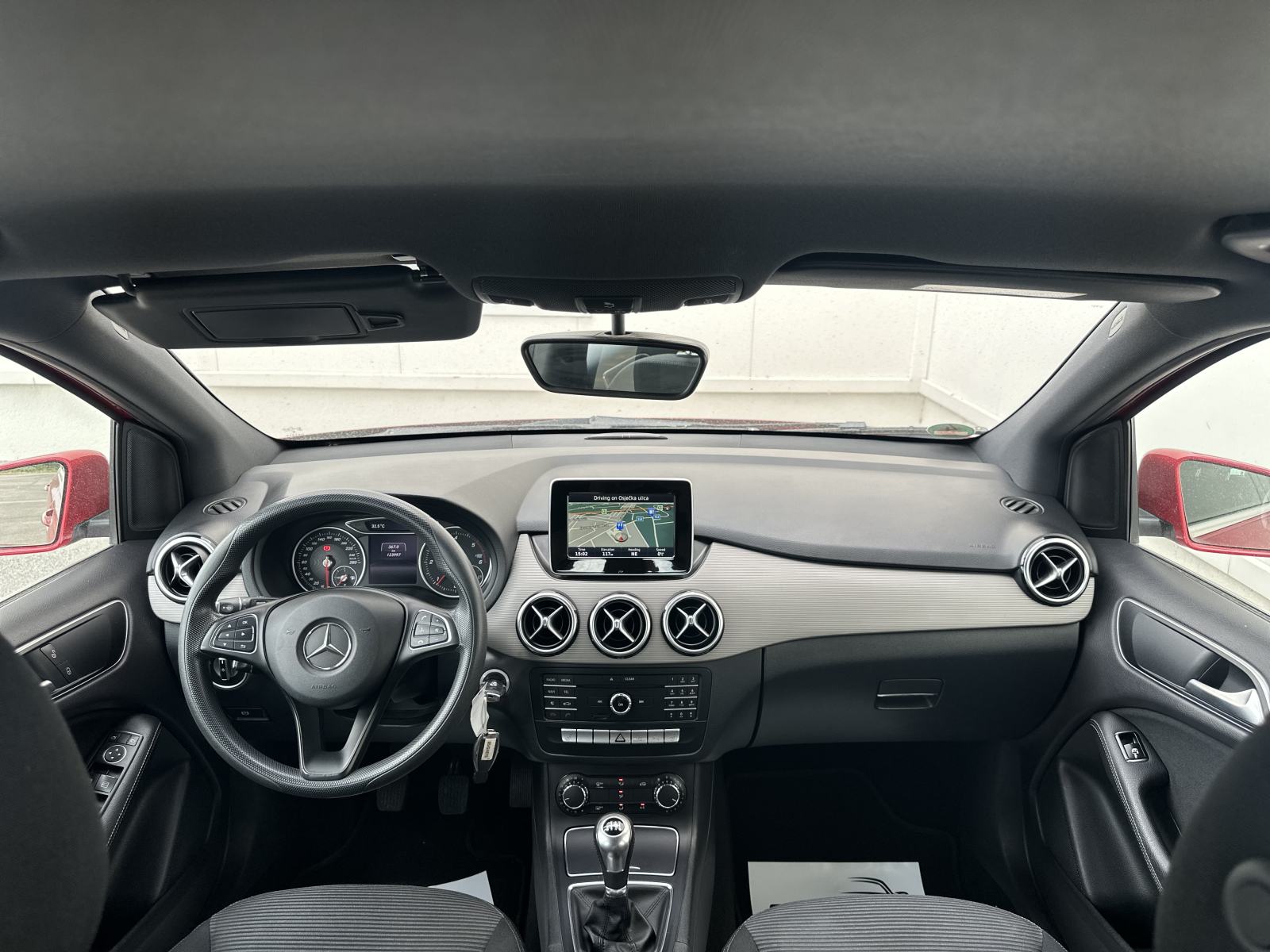 Mercedes-Benz B-klasa 180 CDI/LED/GR.SJEDALA/SENZORI/NAVI, fotografija 13