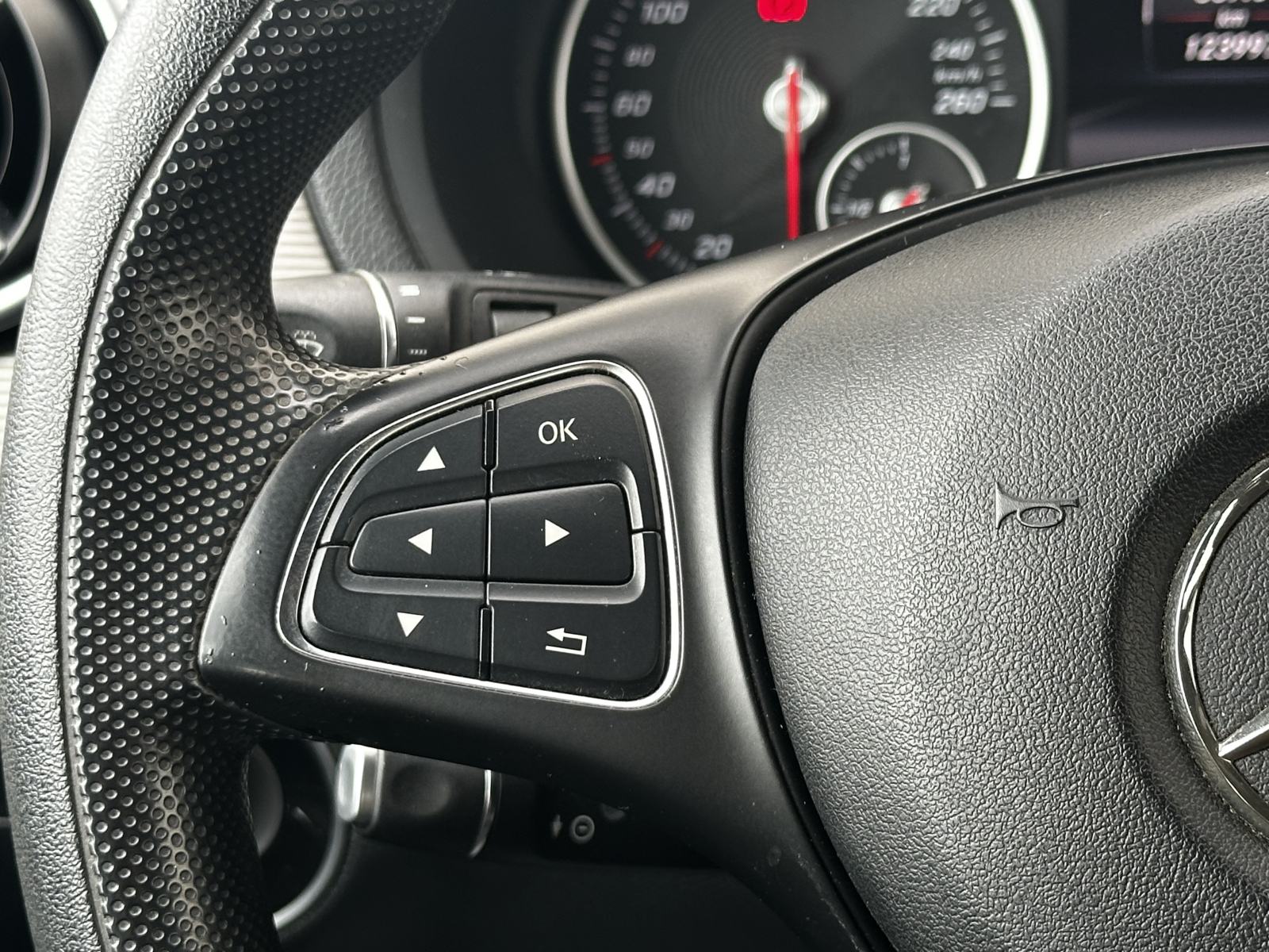 Mercedes-Benz B-klasa 180 CDI/LED/GR.SJEDALA/SENZORI/NAVI, fotografija 16