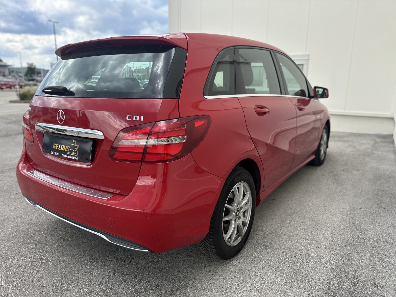 Mercedes-Benz B-klasa 180 CDI/LED/GR.SJEDALA/SENZORI/NAVI, pogled izvana - slika 5