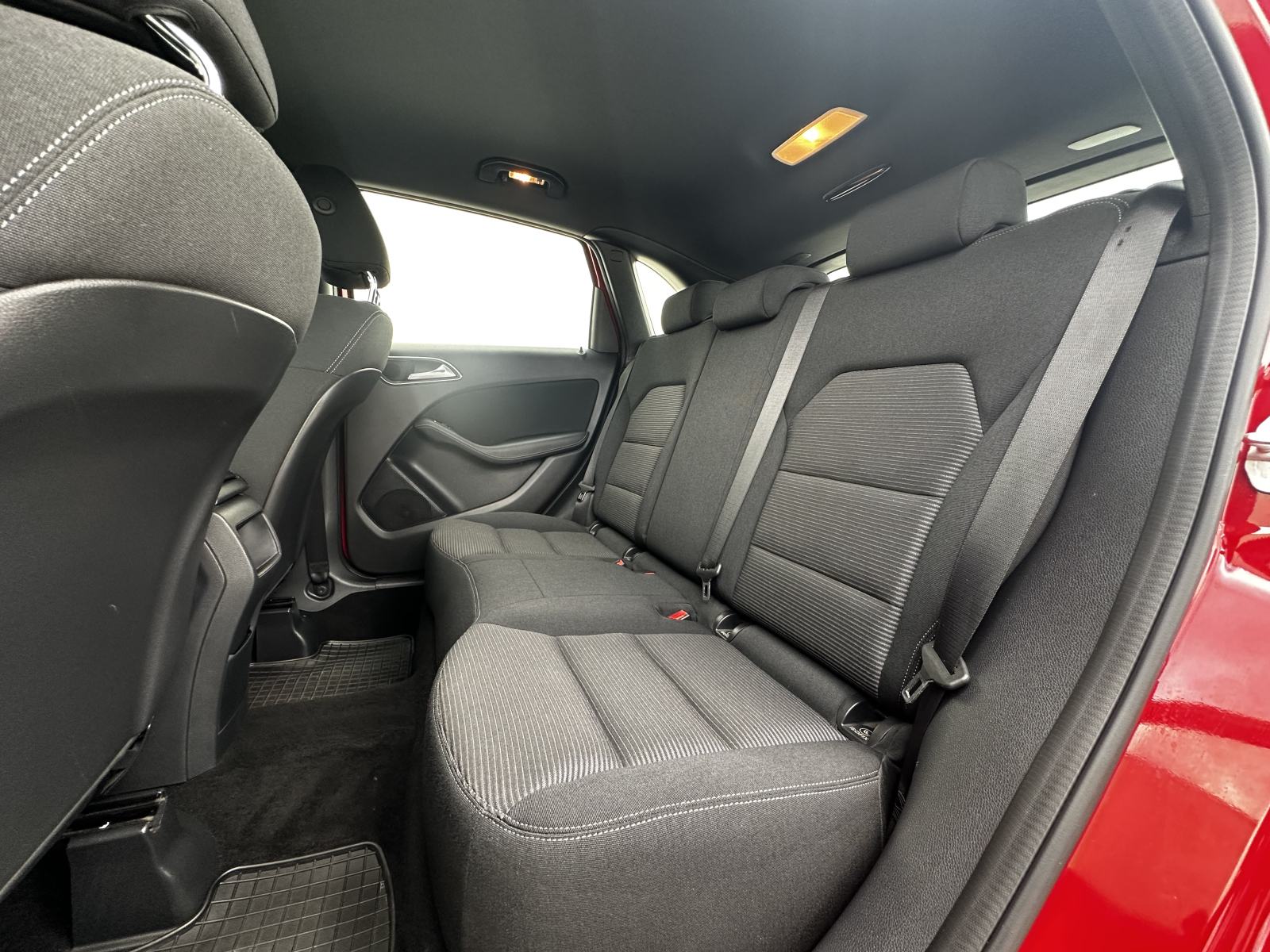 Mercedes-Benz B-klasa 180 CDI/LED/GR.SJEDALA/SENZORI/NAVI, fotografija 10