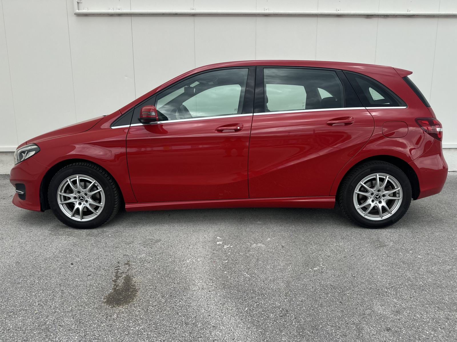 Mercedes-Benz B-klasa 180 CDI/LED/GR.SJEDALA/SENZORI/NAVI, pogled izvana - slika 2