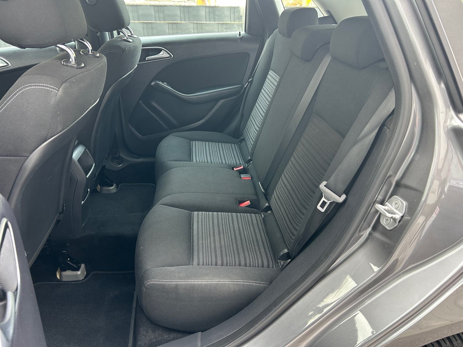 Mercedes-Benz B-klasa 180 CDI *NAVI - KLIMA - ALU18'' - AUTOKREDIT*, fotografija 20