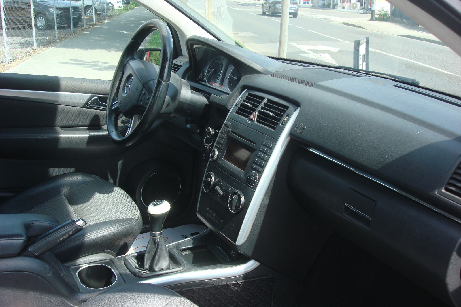 MERCEDES-BENZ B-KLASA 180 CDI****REGISTRIRANA 1.GOD****FULL OPREMA****, fotografija 11
