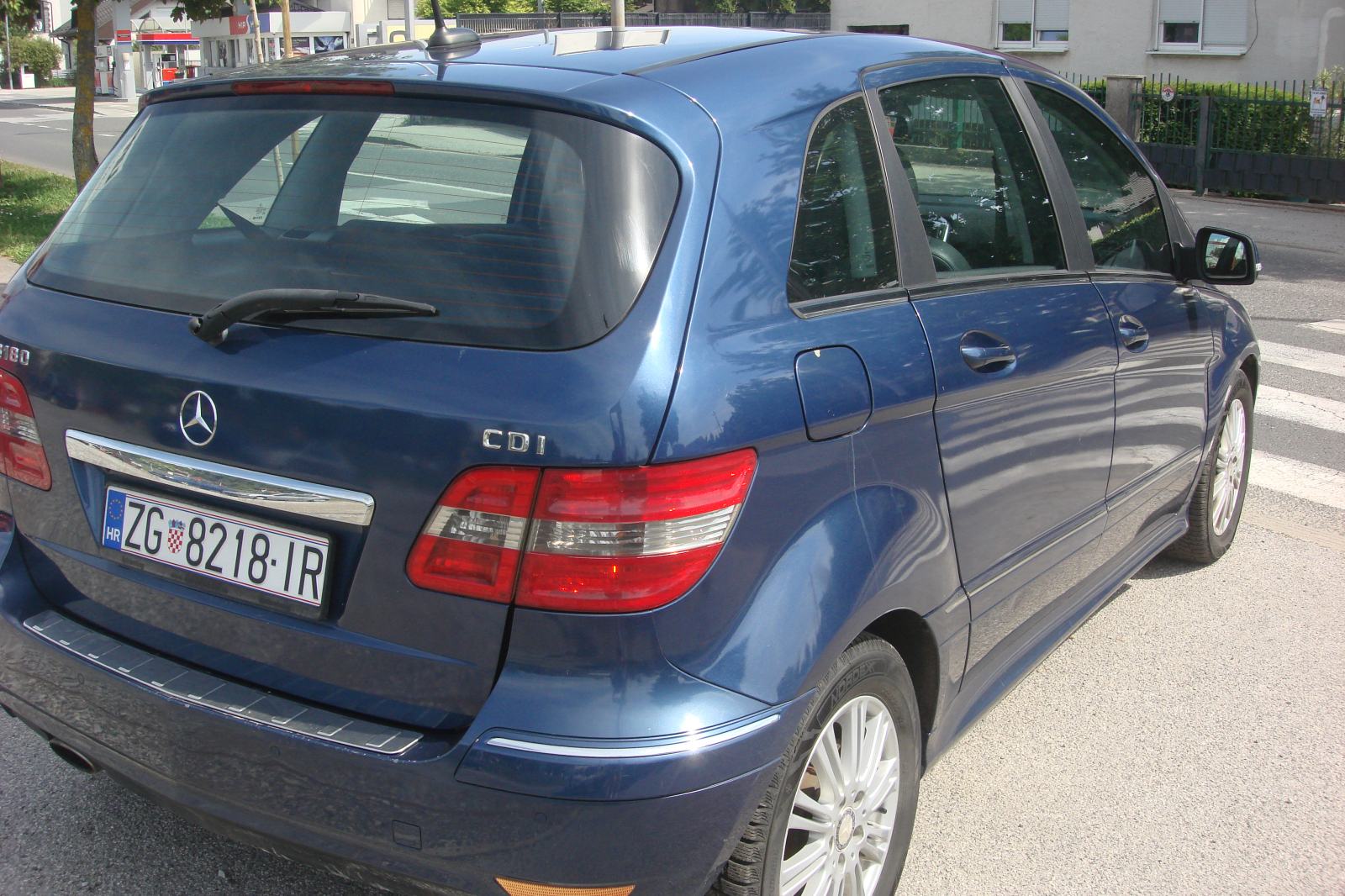 MERCEDES-BENZ B-KLASA 180 CDI****REGISTRIRANA 1.GOD****FULL OPREMA****, fotografija 4