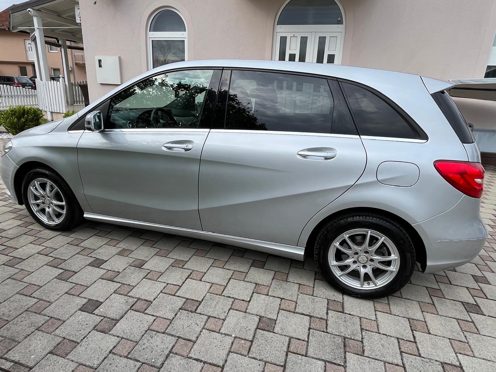 Mercedes-Benz B-klasa 180 CDI, style oprema, kamera, Alu 16” Top, fotografija 3