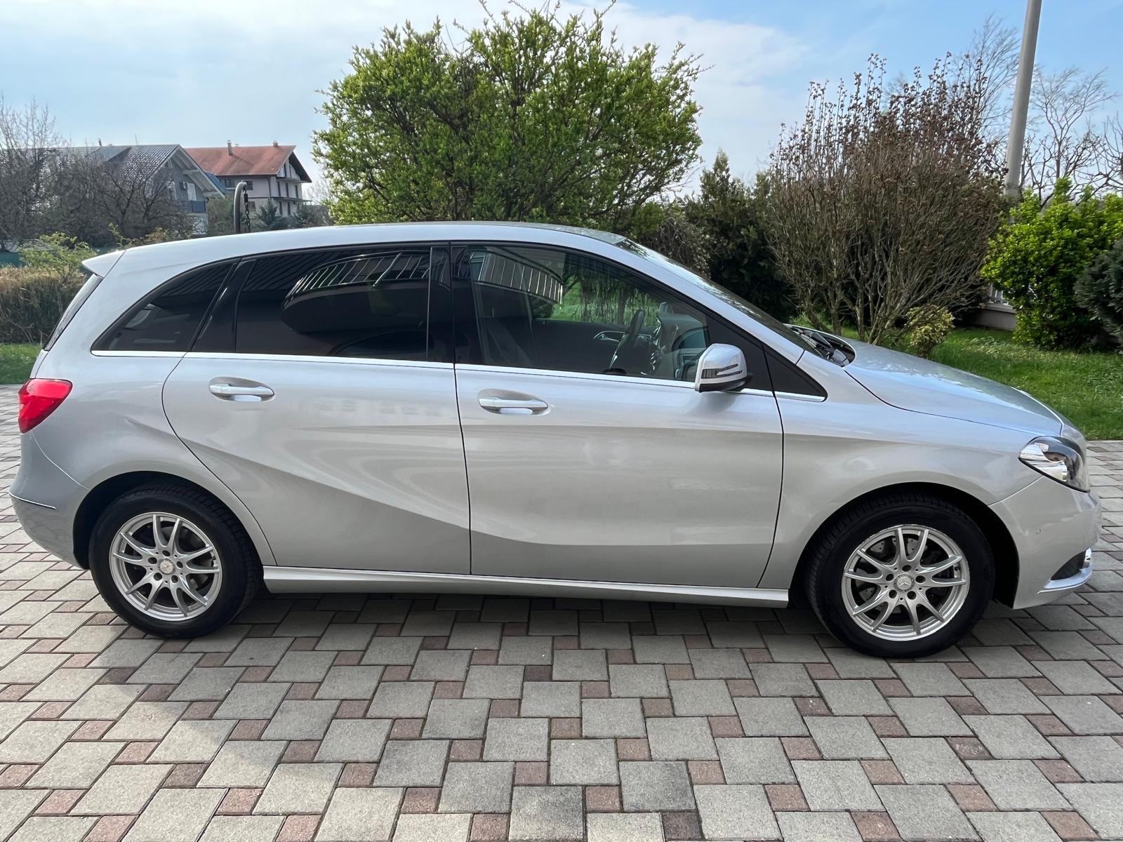 Mercedes-Benz B-klasa 180 CDI, style oprema, kamera, Alu 16” Top, fotografija 6