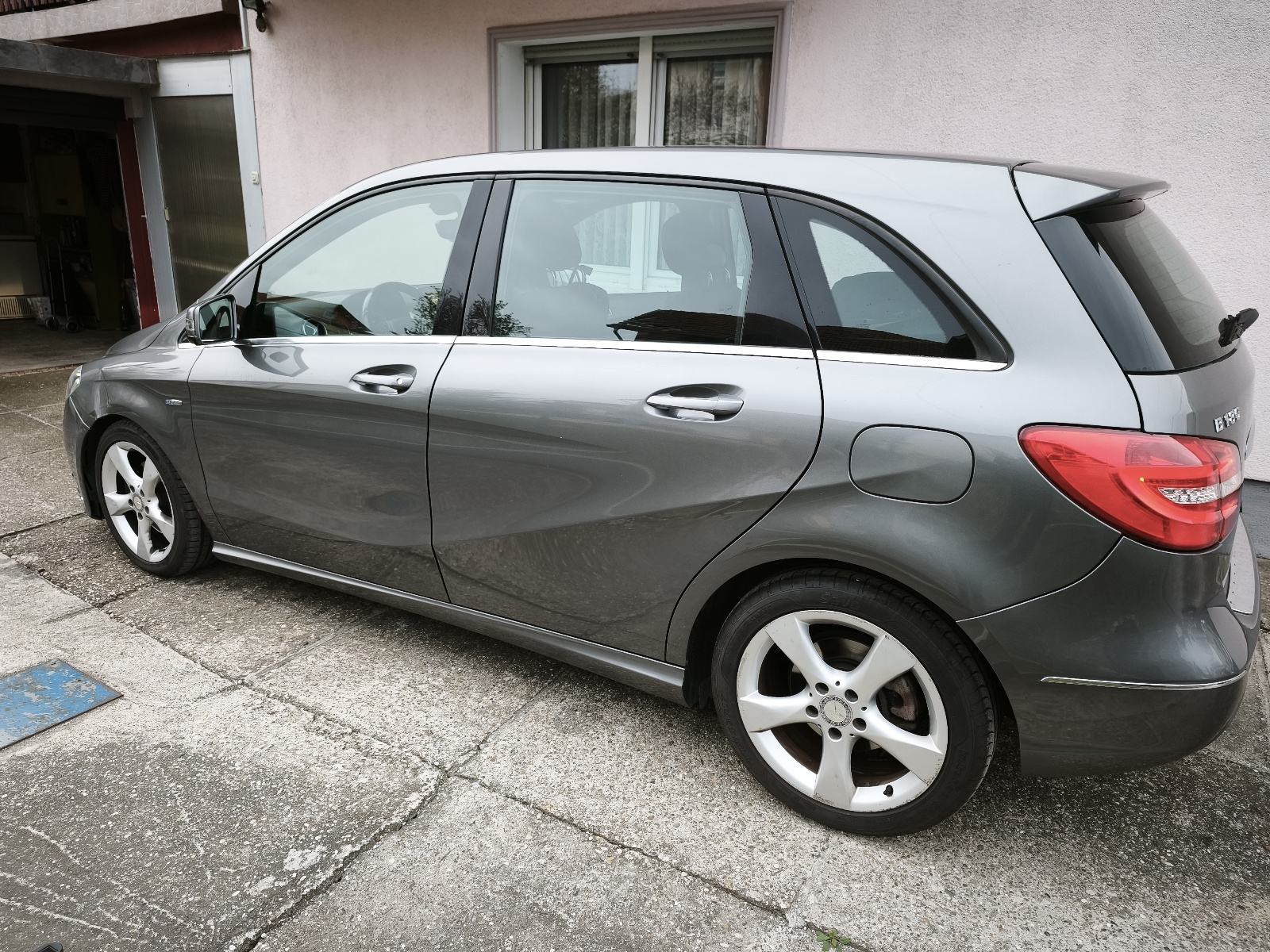 Mercedes-Benz B-klasa 180 CDI, fotografija 2
