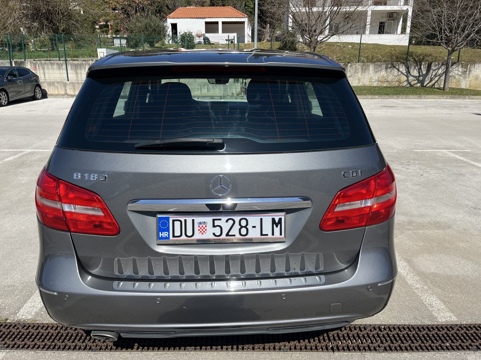 Mercedes-Benz B-klasa 180 CDI, fotografija 12