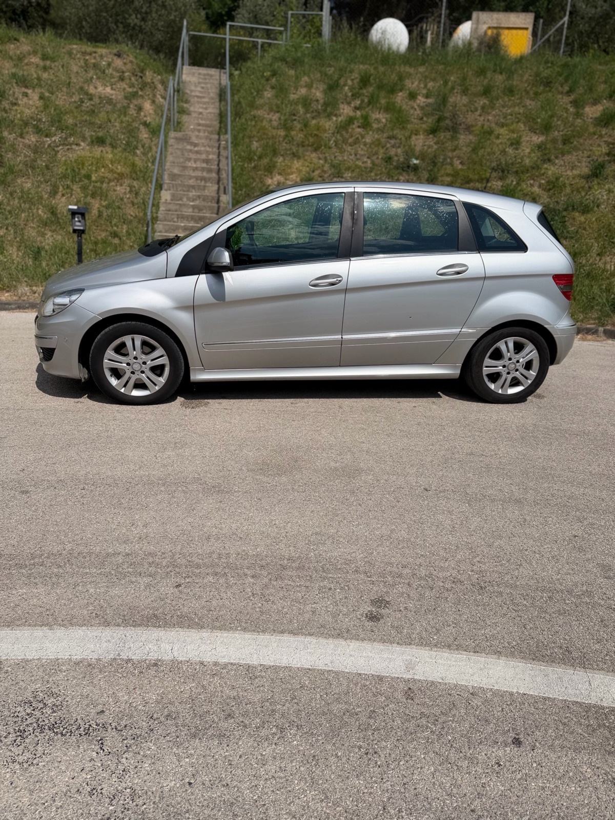 Mercedes-Benz B-klasa 180 CDI, fotografija 3