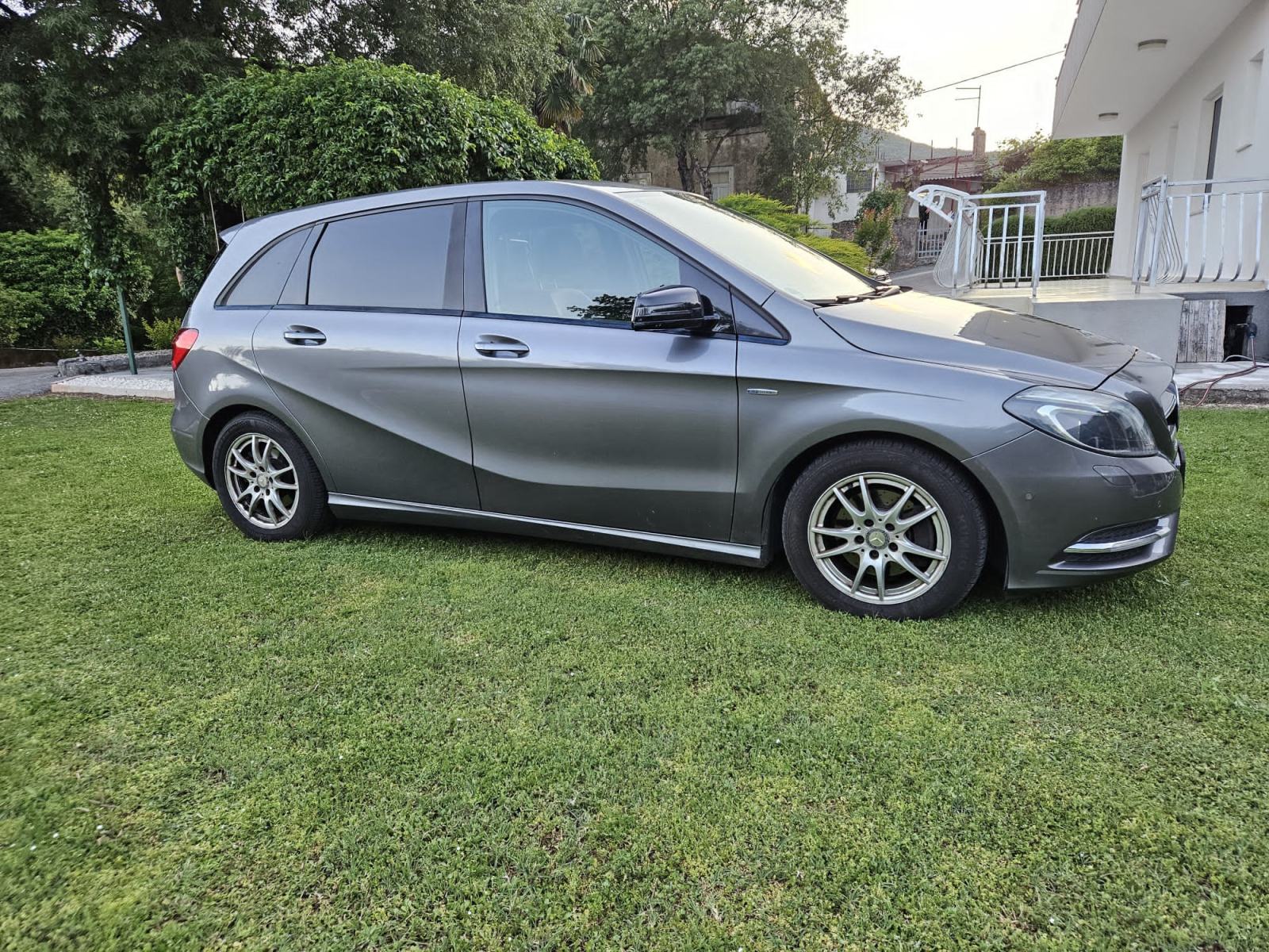 Mercedes-Benz B-KLASA 180 CDI BLUE EFFICIENCY REG. 6/2027, fotografija 5