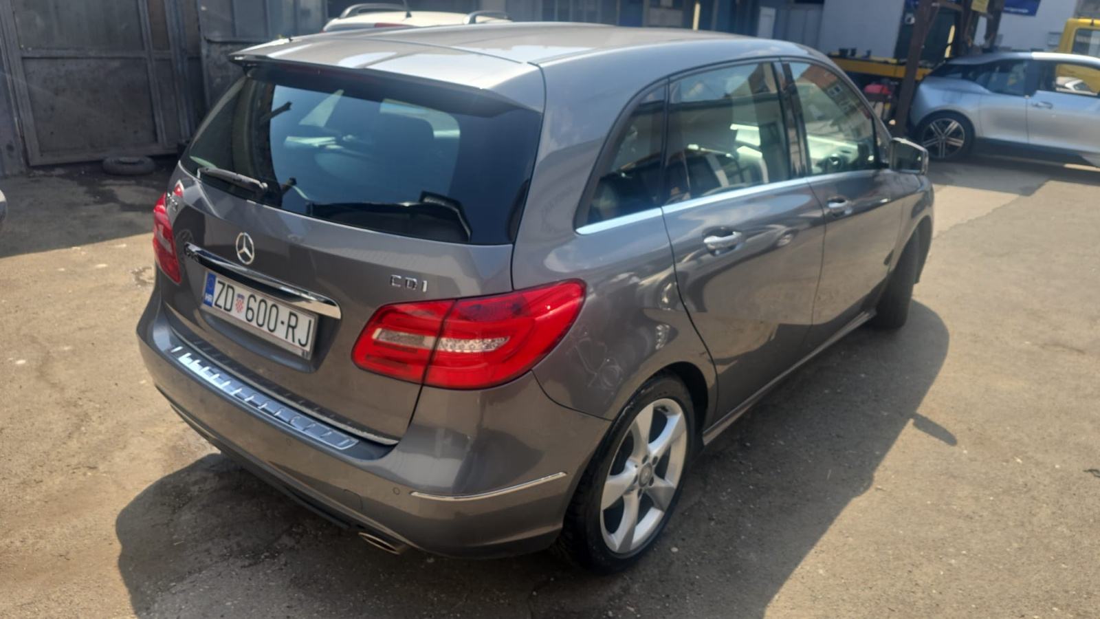 Mercedes-Benz B-klasa 180 CDI, fotografija 2