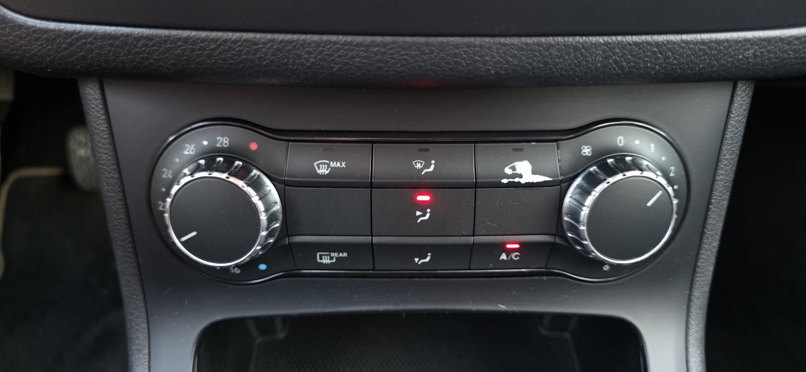 Mercedes-Benz B180 CDI, 6 BRZINA, AUT. KLIMA, NAVI, KAM, PDC.., fotografija 16