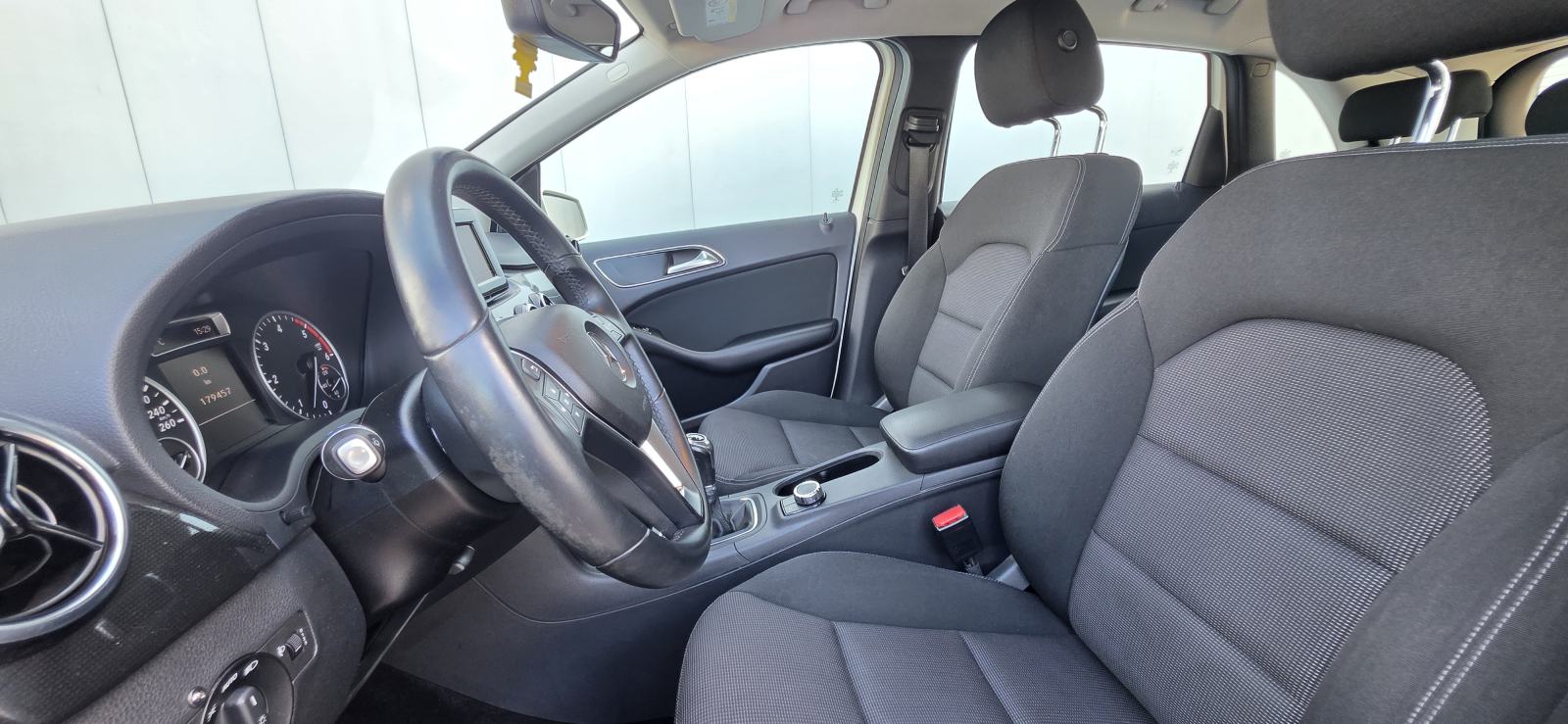 Mercedes-Benz B180 CDI, 6 BRZINA, AUT. KLIMA, NAVI, KAM, PDC.., fotografija 12