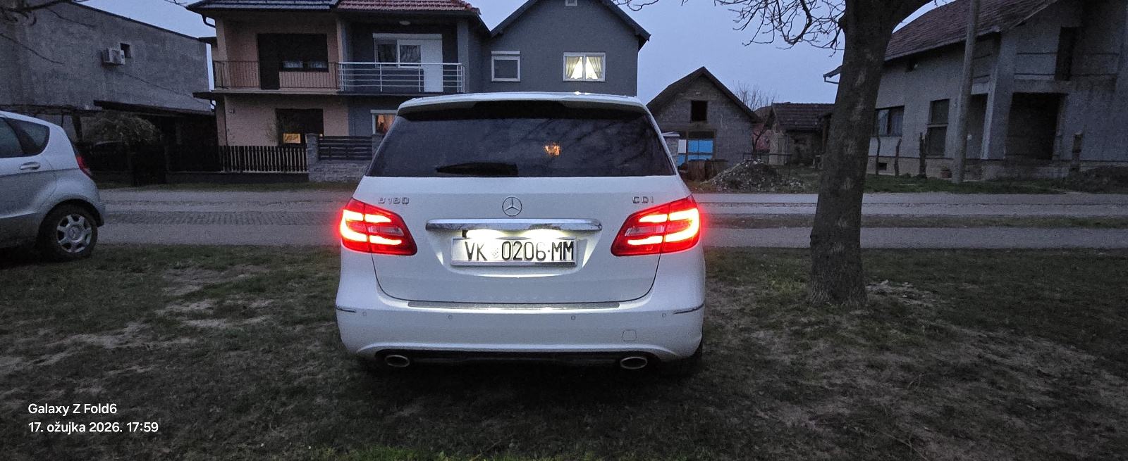 Mercedes-Benz B-klasa 180 CDI, fotografija 15