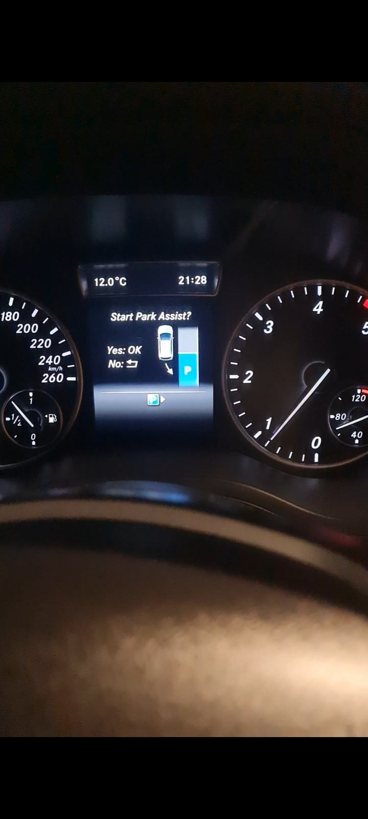 Mercedes-Benz B-klasa 180 CDI, fotografija 17