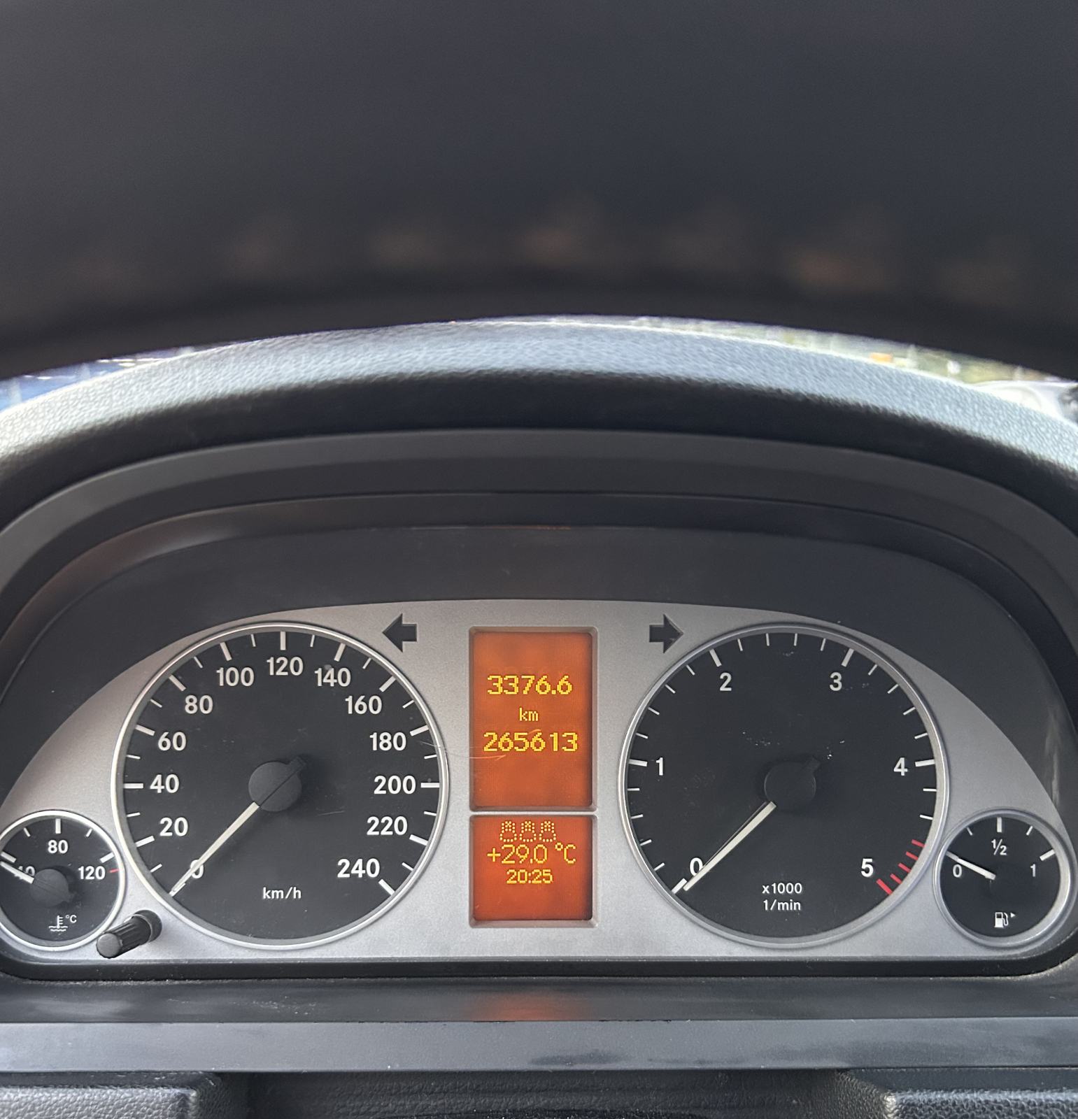 Mercedes-Benz B-klasa 180 CDI, fotografija 6