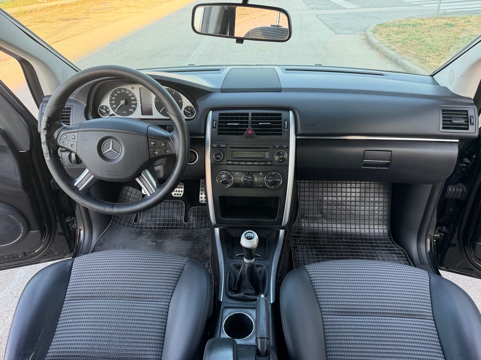 Mercedes-Benz B-klasa 180 CDI, fotografija 13