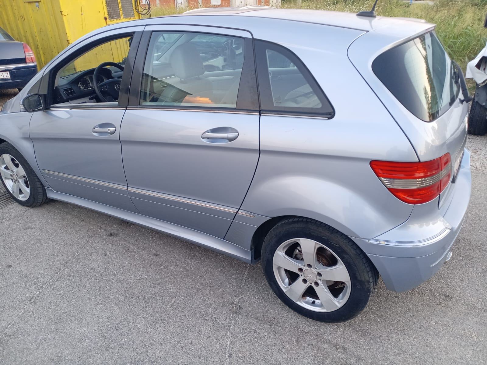 Mercedes-Benz B-klasa 180 CDI, fotografija 3