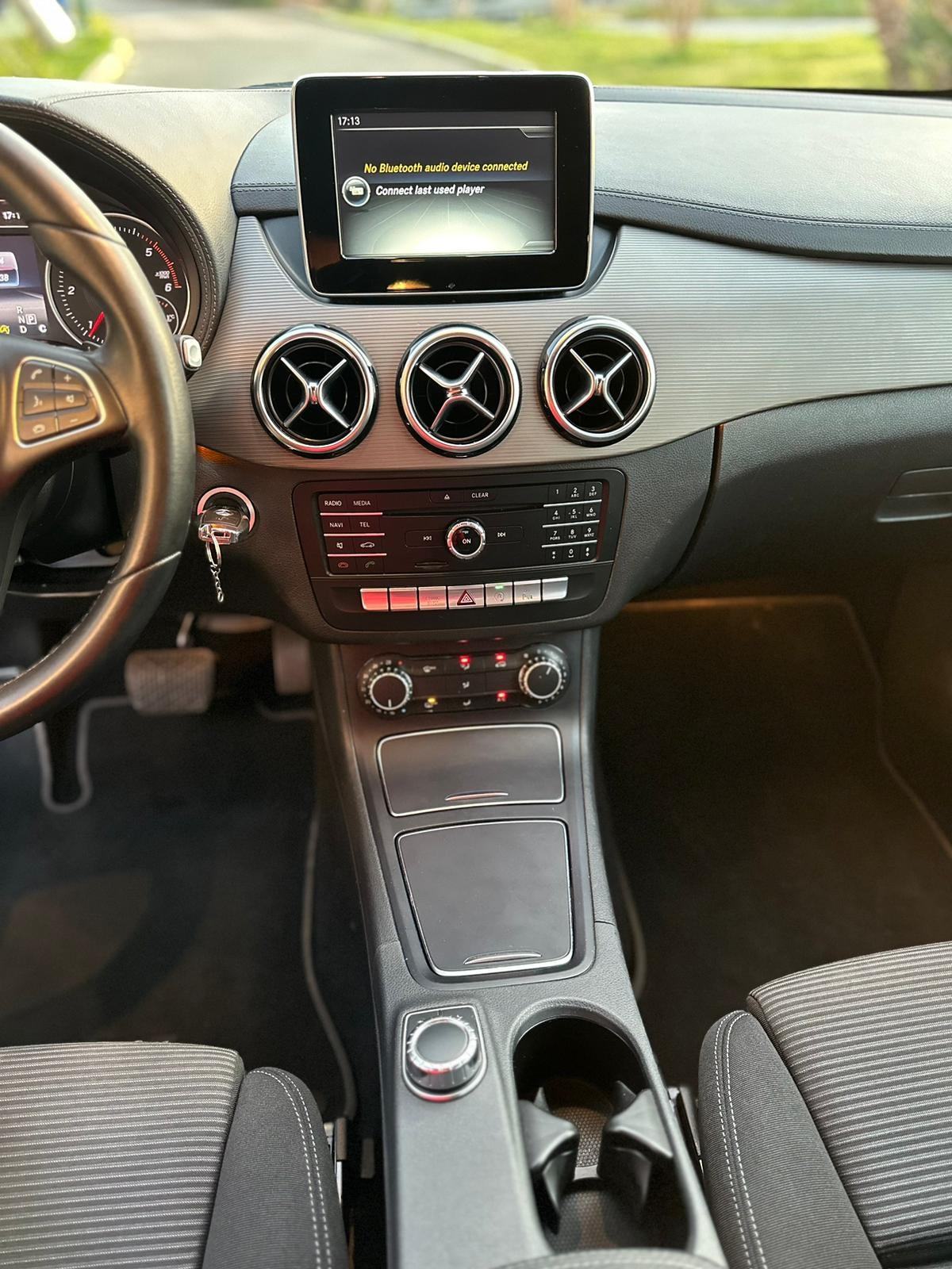Mercedes-Benz B-klasa 180 d automatik, fotografija 8
