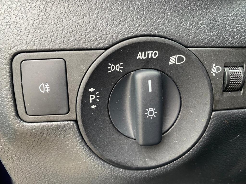 Mercedes-Benz B-klasa 180 d, NAVIGACIJA, KAMERA, 4X GARANCIJA!, fotografija 13