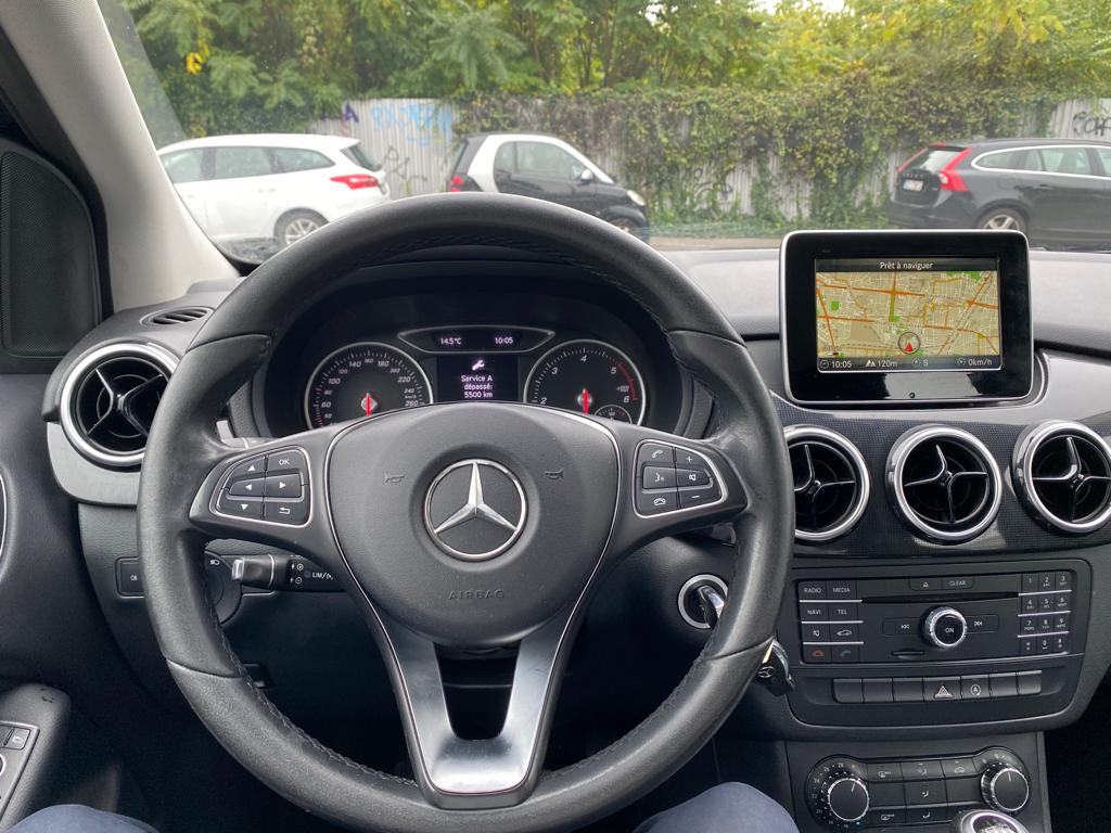 Mercedes-Benz B-klasa 180 d, NAVIGACIJA, KAMERA, 4X GARANCIJA!, fotografija 12